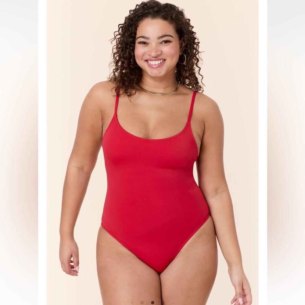 Andie The Amalfi One Piece Swimsuit in Cherry Red XXLT